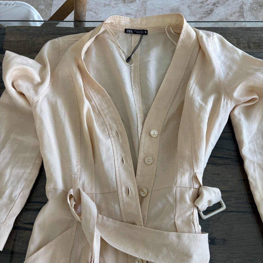 Elegant Cream Jumpsuit - Picture 4 of 5